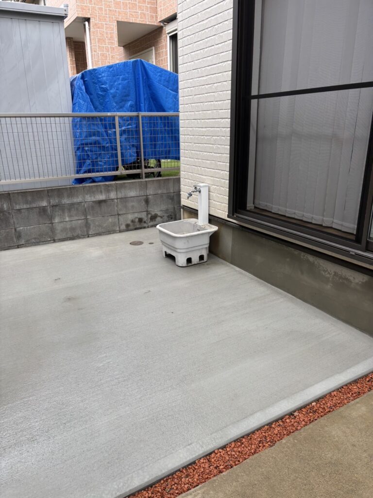 きれいに敷かれたコンクリート